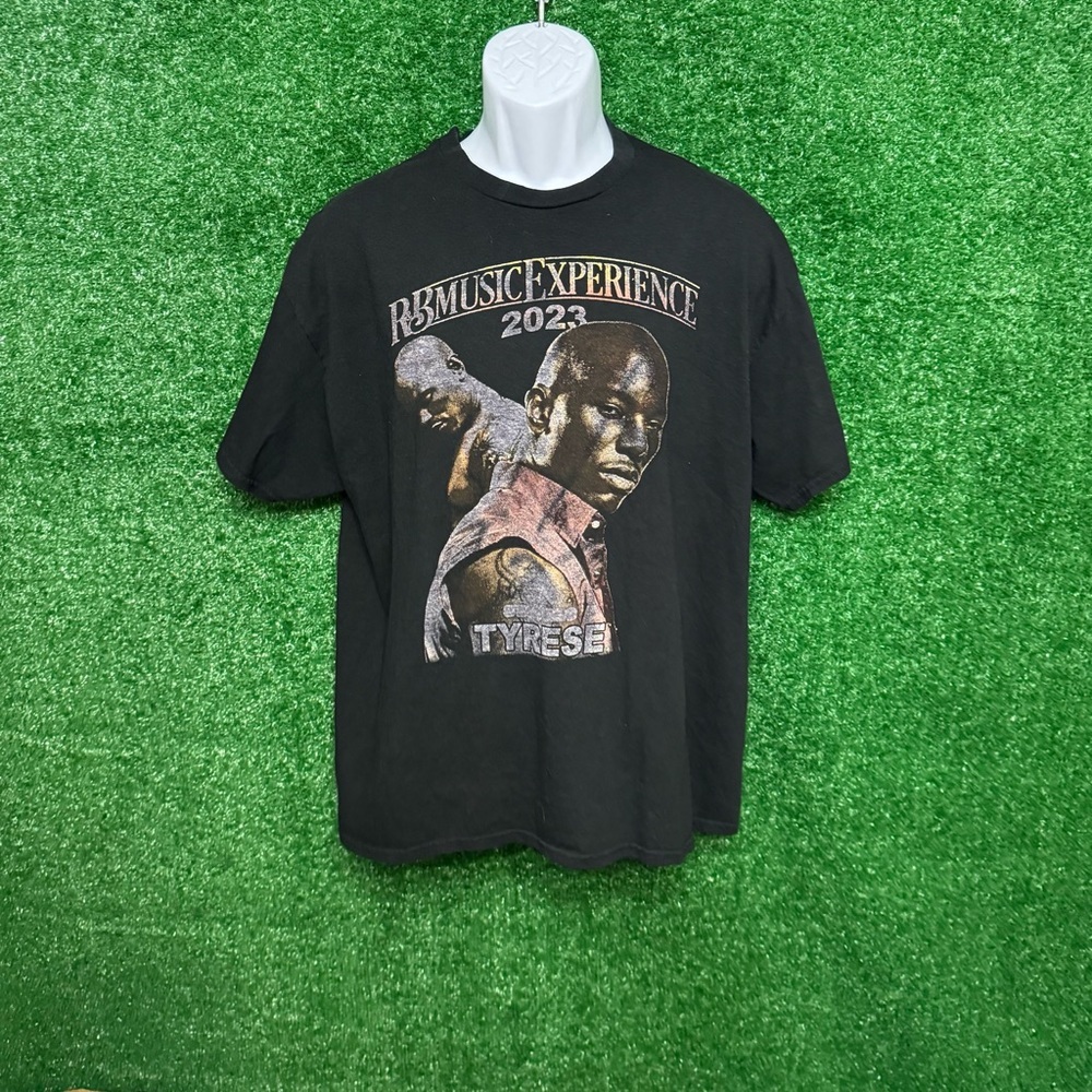 Gildan Black Short Sleeve Tee with Graphic Design